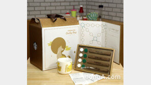  [소비자정보]스타벅스, 2018년 럭키백 출시 外