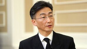 이국종 교수 “중증외상센터 ‘깜짝 관심’ 그쳐선 안돼…올해도 어떻게 버틸까 걱정”