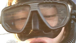 [#해시태그 컷] 스노클링 유아인 “음파음파”