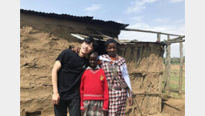 “마음씨까지 훈훈”…류준열, 케냐서 봉사활동 땀 뻘뻘