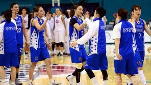 박혜진 21점 ‘원맨쇼’…우리은행 3연승