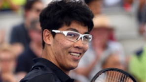 압도적 경기력 정현, 즈베레프에 기권승 …호주오픈 16강 ‘가즈아~’