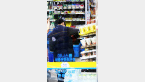 편의점 찾던 1코노미족, 모바일 생필품 큰손으로 떠올라