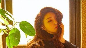 가수 청하 컴백…신곡 ‘롤러코스터’, 어떤 곡? “90년대 감성 물씬” 