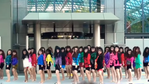 셀럽파이브, 모티브 된 日댄스팀 비교해보니…‘싱크로율 100%’