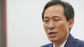 우상호, 서울시장 출마 공식 표명…“文정부 성공 위해 선수교체 필요”