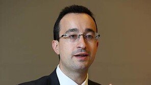 [단독]데이비드 만  “튤립은 향기라도 있지만…비트코인은 투기일뿐”