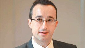 데이비드 만 “튤립은 향기라도 있지만… 비트코인은 투기일뿐”