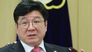 이찬희 “개헌, 인권보호 권력구조 개편이 핵심”