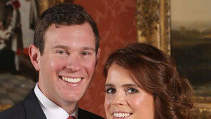 英왕실 겹경사… 해리 이어 사촌 여동생도 결혼