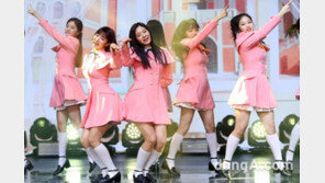 [동아포토]프로미스나인, 청순 칼군무