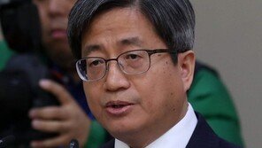 한국당 “편향성 못 버린 김명수 대법원장, 사법부 몰락 자초할 뿐”
