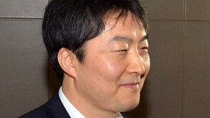 ‘횡령 혐의’ 이석기 전 의원, 항소심에서 감형…징역 8개월