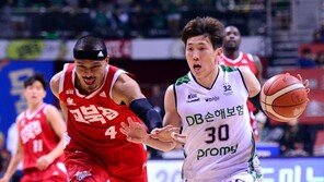 DB 시즌 최다 11연승 ‘베테랑의 힘’