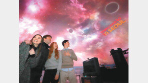 별도 기기없이 40여명 한꺼번에 VR체험…SKT ‘5G 이글루’