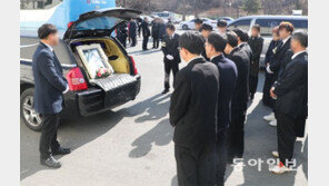 눈물 속 이별… 밀양 세종병원 희생자 15명 발인