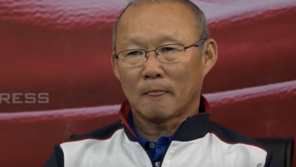 “한국에서 볼 수 없던 내 변화”…박항서, 현지 언론 인터뷰서 ‘눈물’