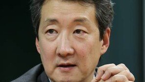 늘 샌드위치만 고집하던 빅터 차, 백인 아닌 한국계였기에…