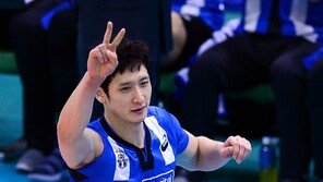 현대캐피탈, 서브 그리고 문성민에서 답을 찾다