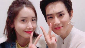 [#해시태그 컷] 윤아-수호 ‘의리남매’의 V