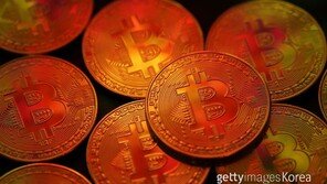 “가즈아∼”에서 “으악!”으로…글로벌 규제 러시에 힘 떨어진 가상화폐