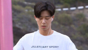 [스타일리포트②] 박서준, 협찬 의상 활용의 좋은 예