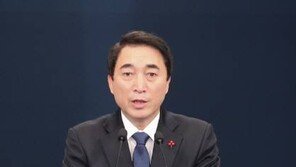 박수현 “靑 떠나면 보고 싶을 사람? 문재인 대통령과 기자들”