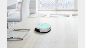 [IT신상공개] 작은 덩치에 사물인터넷 품고 청소하러 가즈아~ 에코백스 디봇 미니2