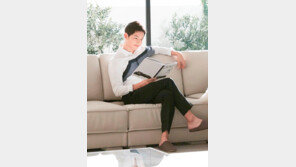 현대리바트, 송중기 전속모델로… 14년만에 연예인 기용