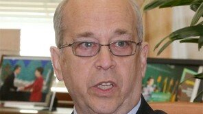 [단독]“트럼프, 폭주하는 기관차 같아… 무모한 코피전략 터질까 걱정” 