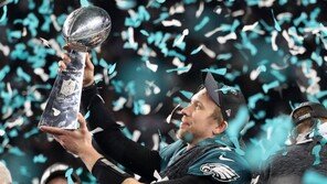 필라델피아, 창단 첫 슈퍼볼 품에 안다