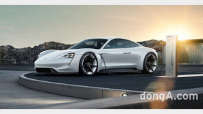 포르쉐, 2022년까지 E-모빌리티에 약 8조원 투자