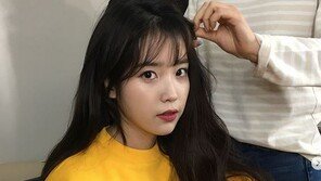 아이유 “정승환X김제휘 최고”…‘눈사람’ 직접 연주까지