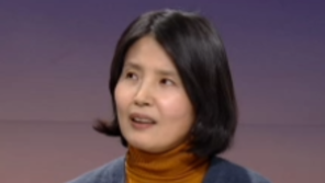 “내 뒤엔 조직도 지원군도 없다”…최영미 SNS 글에 “용기 내 줘 감사” 응원 쇄도