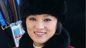 “남남북녀 실감”…‘북한 미녀 응원단’ 訪南에 또 한 번 열풍 조짐