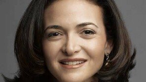 샌드버그 “여성과 일대일 식사 안한다면 남성과도 말아야”