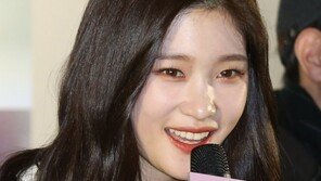 [동아포토]정채연, 첫 스크린 데뷔 ‘라라’