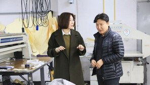 이랜드월드, 협력업체와 악수