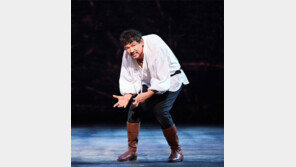 잘 차려진 밥상, 맛깔나게 먹는 황정민