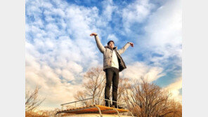 “꿈 품고 비상하는 한 해 되시길”…박보검 표 ‘청량’ 새해 인사