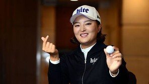 ‘데뷔전 우승’ 고진영, 어머니 영향으로 골프 시작…‘2018 주목할 선수’ 선정
