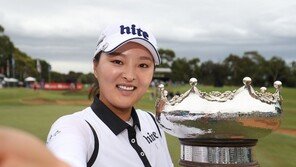 67년 만에 데뷔전 우승…고진영, LPGA 새 역사 썼다