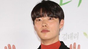 [동아포토]류준열, 순수 청년