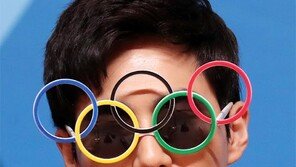 엑소 “메드베데바, 다치면 안돼요”