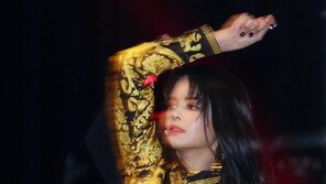 [동아포토]CLC SORN, 몽환적인 퍼포먼스