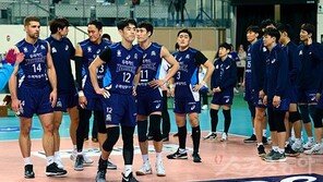 또 봄배구 못하는 우리카드, 재건은 어디서부터?