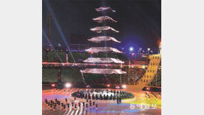 드론 300대로 ‘수호랑’ 깜짝쇼… 케이팝에 세계가 들썩