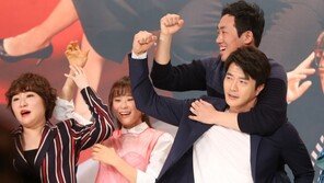 [동아포토]권상우, 최윤석 감독 어부바