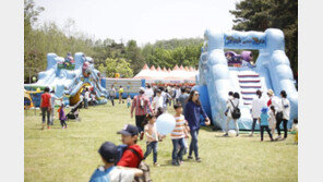 [워라밸]장마-무더위엔 2주… 크리스마스엔 1주… 집중 휴가, ‘두산’ 기업문화로 자리잡아