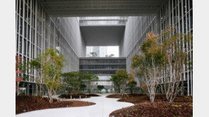 [워라밸]건물 안에 ‘루프 가든’ 만들고 병원과 손잡고 사내 클리닉 마련